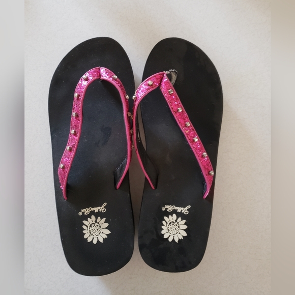 Yellow Box Sandals Size 6 - Picture 1 of 1